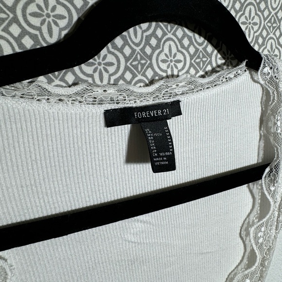 Forever 21 Long Sleeves Crop Top - Picture 2 of 2